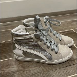 BURU Star Gaze High Tops size 8